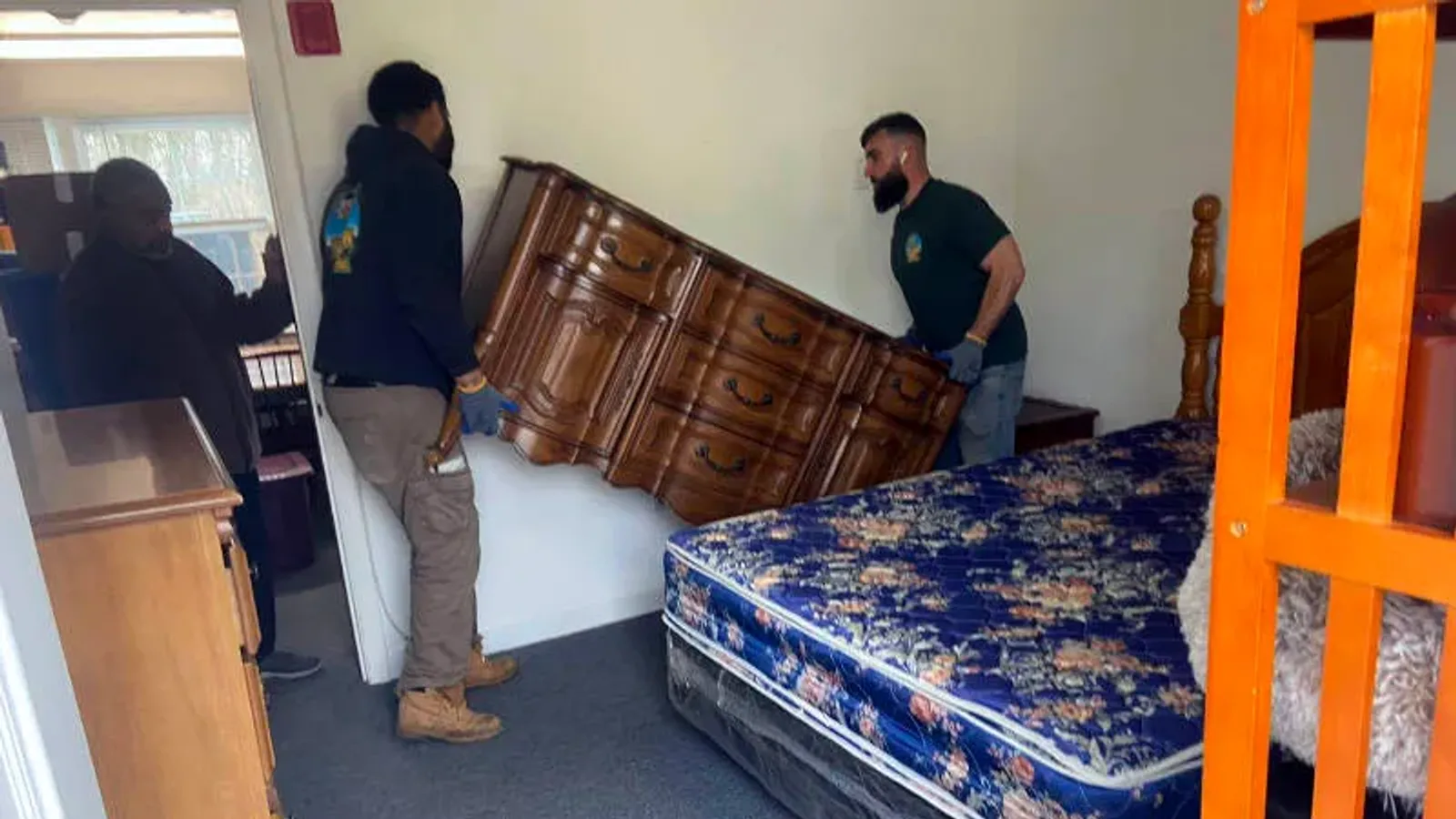 Débarras à Montpellier avant et après intervention
